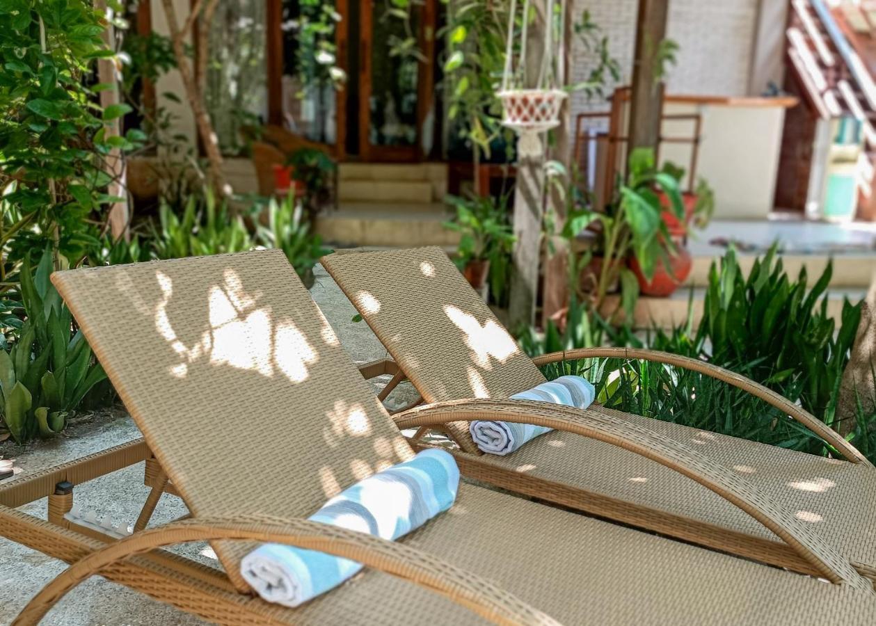 Готель Soraya Yoga Wellness Center Гілі-Траванган Екстер'єр фото