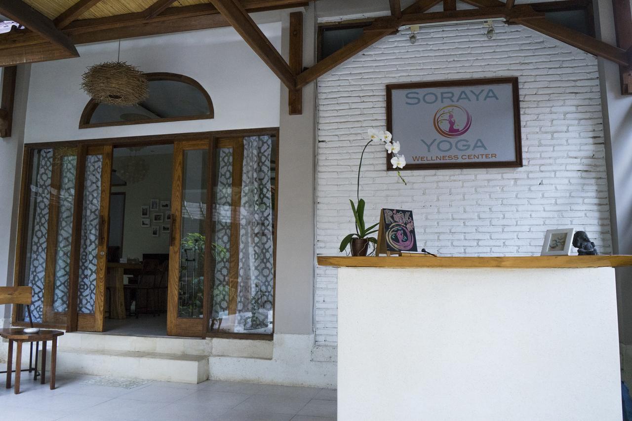 Готель Soraya Yoga Wellness Center Гілі-Траванган Екстер'єр фото